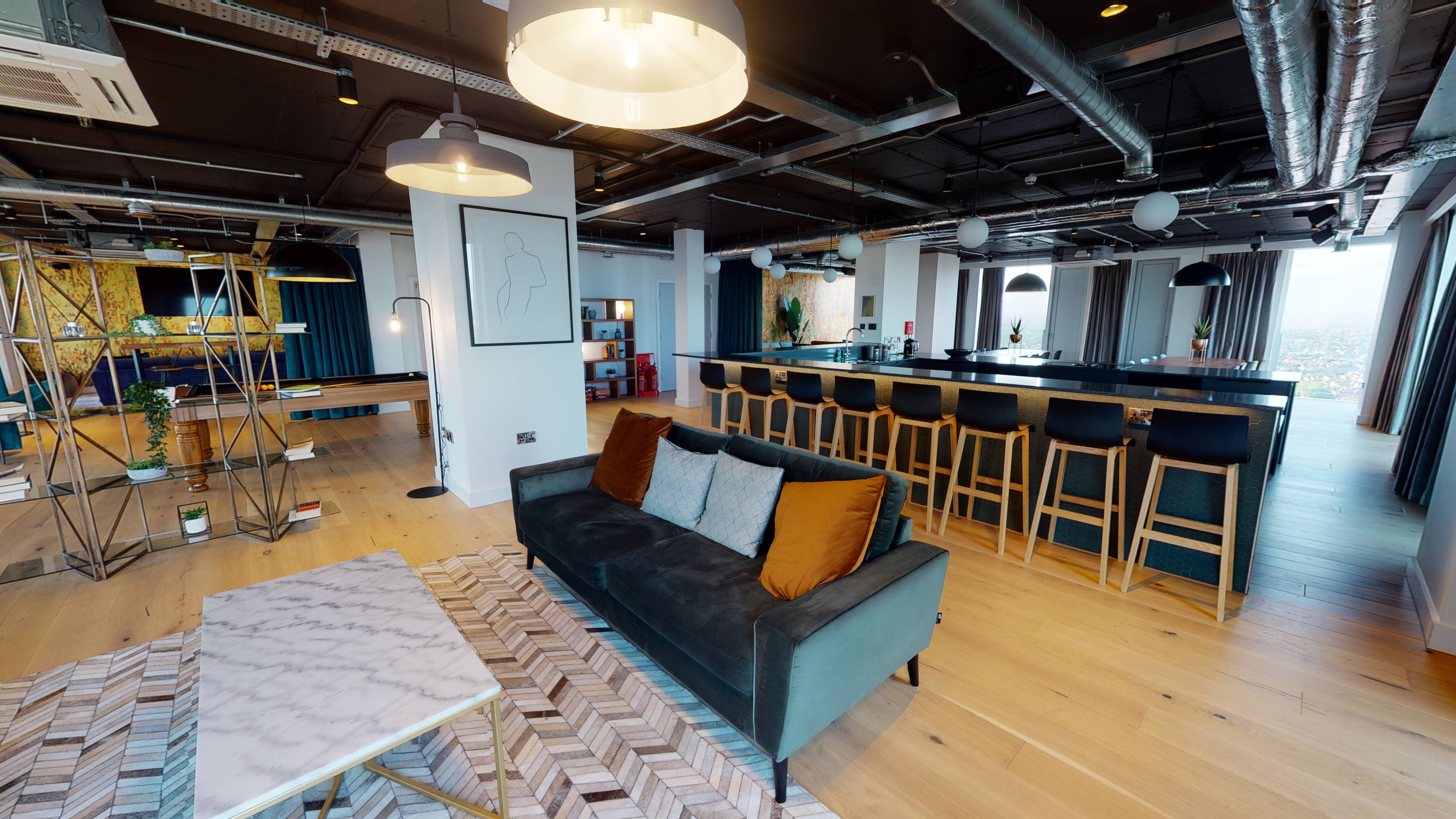 A closer look at Anaconda Cut Sky lounge - Anaconda Cut